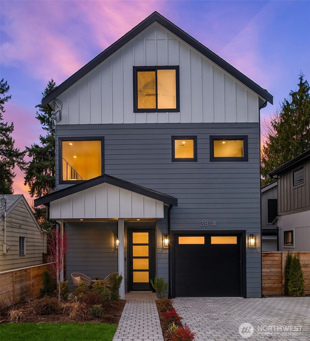 Photo of 3814 NE 89th Street, Seattle, WA 98115 (MLS # 2477709)