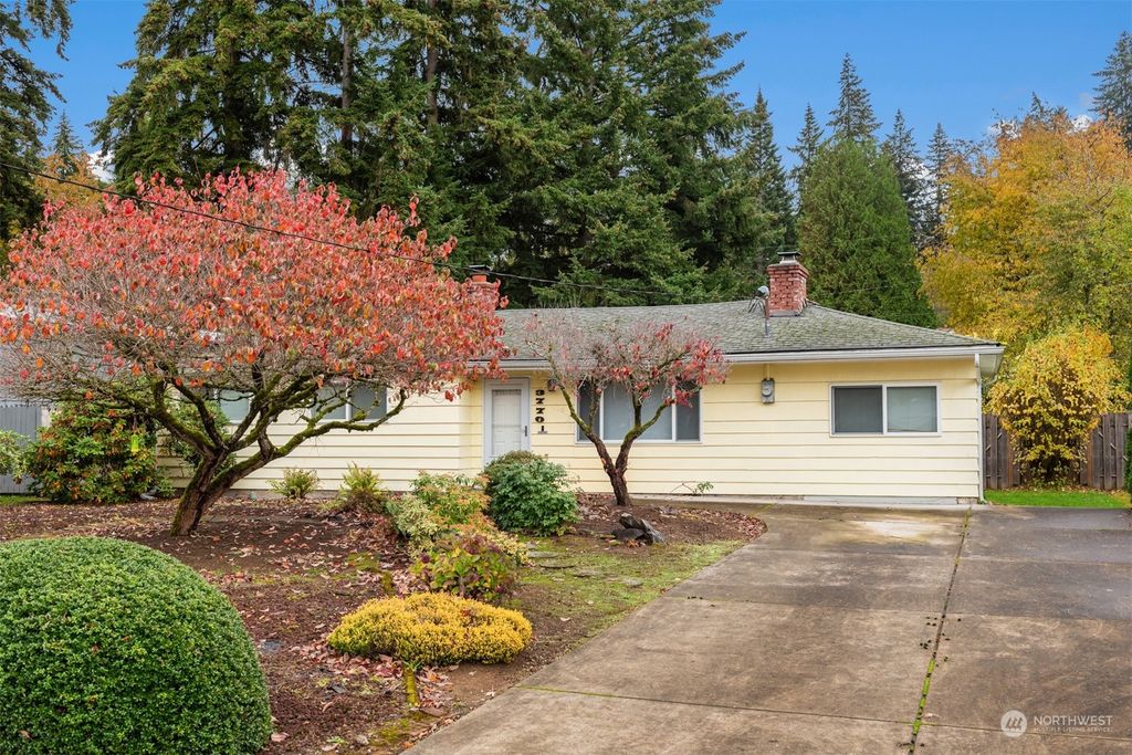 Photo of 3770 138th Place SE, Bellevue, WA 98006 (MLS # 2307700)