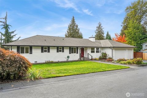 Photo of 727 10th Street, Snohomish, WA 98290 (MLS # 2445884)