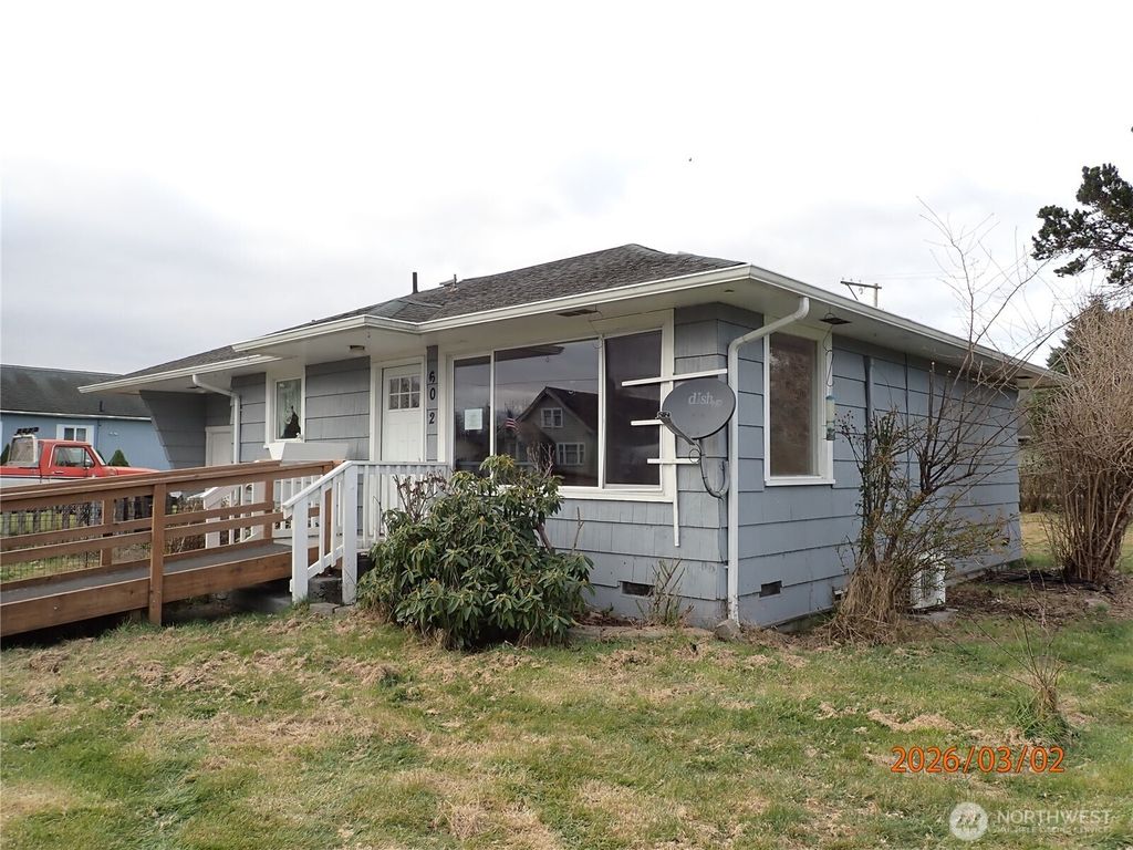 Photo of 602 W King Street, Aberdeen, WA 98520 (MLS # 2492882)