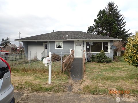 Photo of 602 W King Street, Aberdeen, WA 98520 (MLS # 2492882)