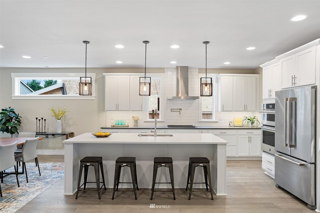 Photo of 18506 89th Avenue NE, Bothell, WA 98011 (MLS # 1934130)