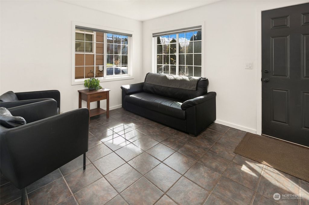 Photo of 4528 39th Avenue S, Seattle, WA 98118 (MLS # 2206709)