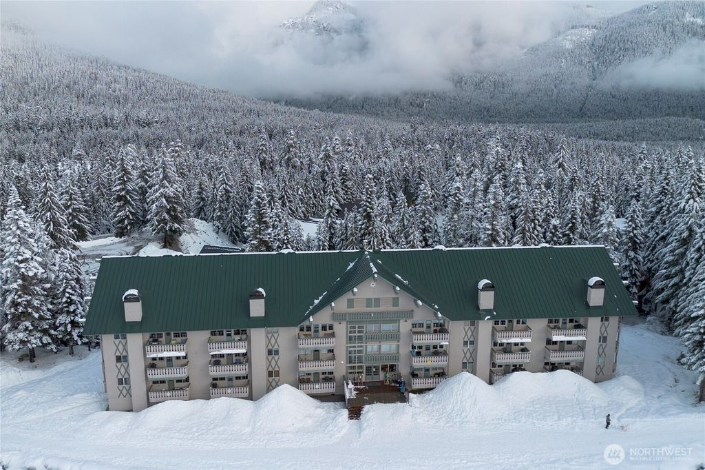 Photo of 220 Tanner Way #206, Snoqualmie Pass, WA 98068 (MLS # 2460526)