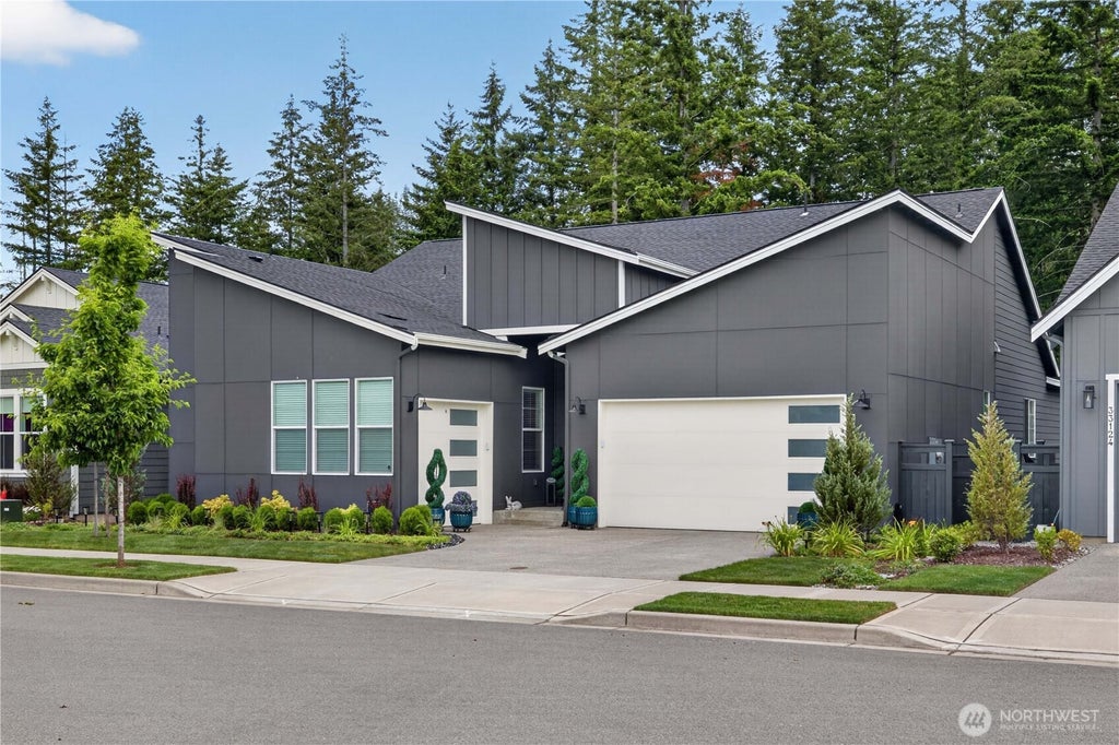 Photo of 33110 Liberty Ave AVE SE, Black Diamond, WA 98010 (MLS # 2589995)