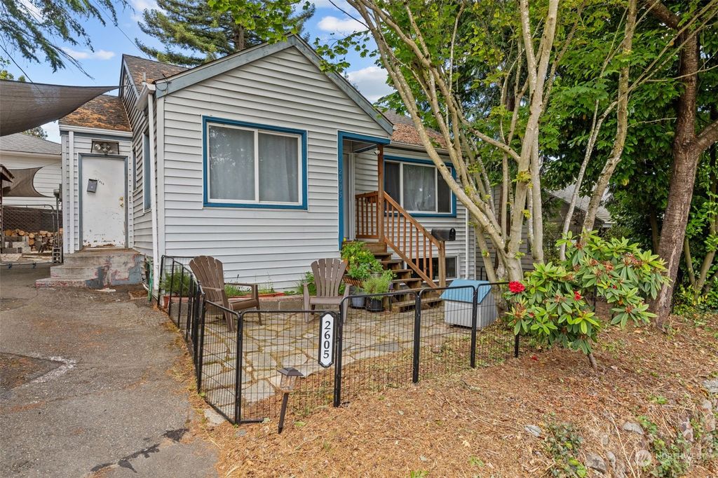 Photo of 2605 4th Avenue N, Seattle, WA 98109 (MLS # 2260482)