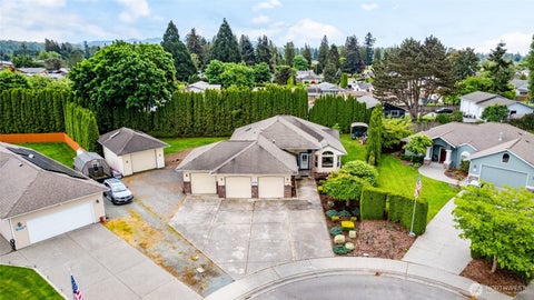 Photo of 20303 Gardner Court, Burlington, WA 98233 (MLS # 2524259)