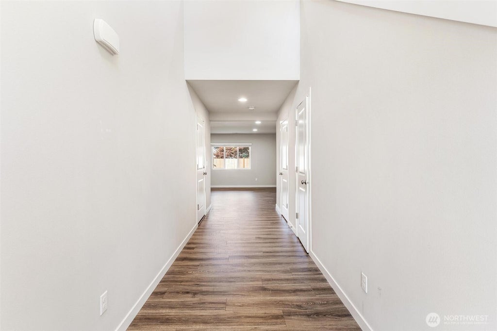 Photo of 14926 18th Avenue W, Lynnwood, WA 98087 (MLS # 2566881)