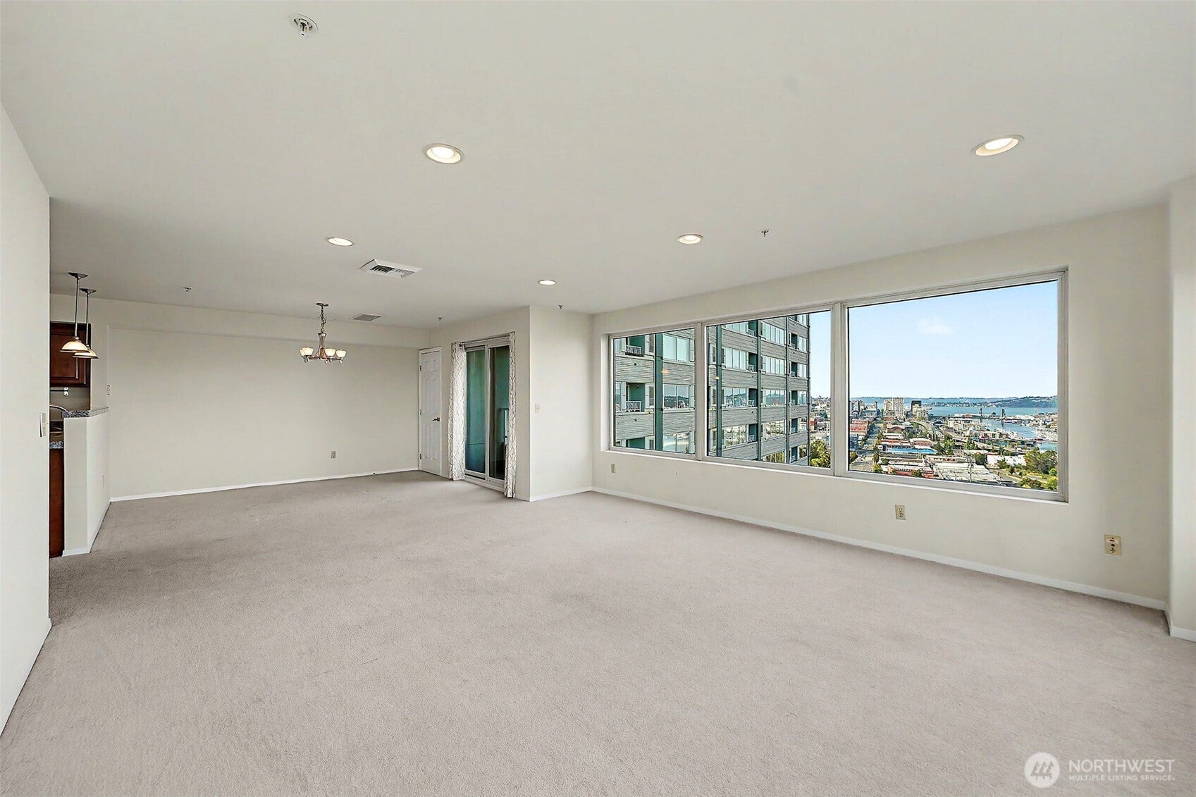 3201 Pacific Avenue 808