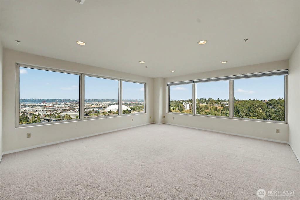 Photo of 3201 Pacific Avenue #808, Tacoma, WA 98418 (MLS # 2574515)