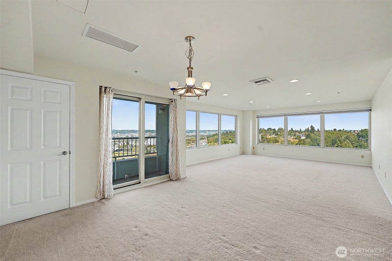 3201 Pacific Avenue 808