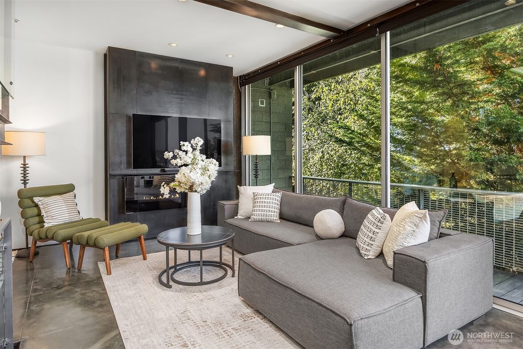 Photo of 2119 Bonair Drive SW, Seattle, WA 98116 (MLS # 2438404)