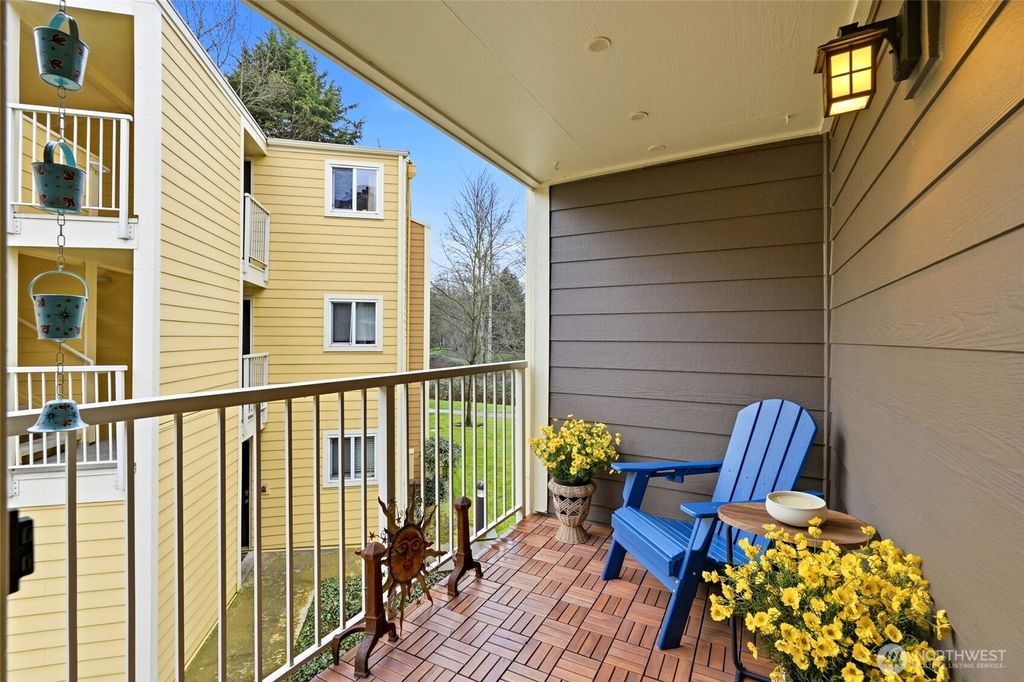 Photo of 15846 NE Leary Way #6-201, Redmond, WA 98052 (MLS # 2488782)