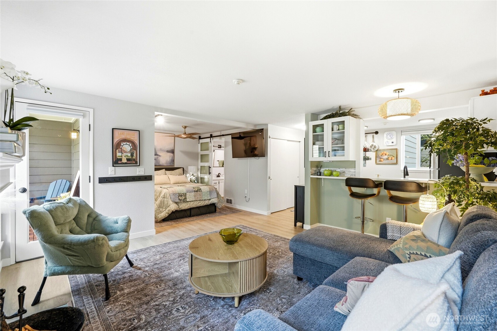 15846 NE Leary Way 6-201