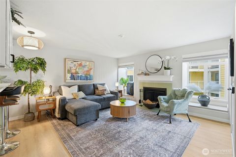 15846 NE Leary Way 6-201 Redmond WA 98052