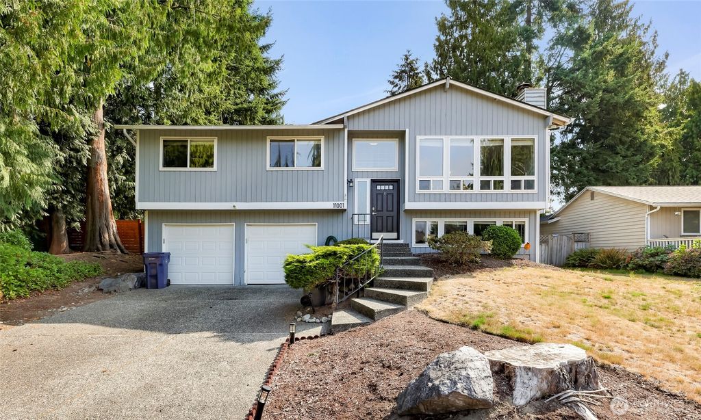 Photo of 11001 31st Avenue SE, Everett, WA 98208 (MLS # 2432191)