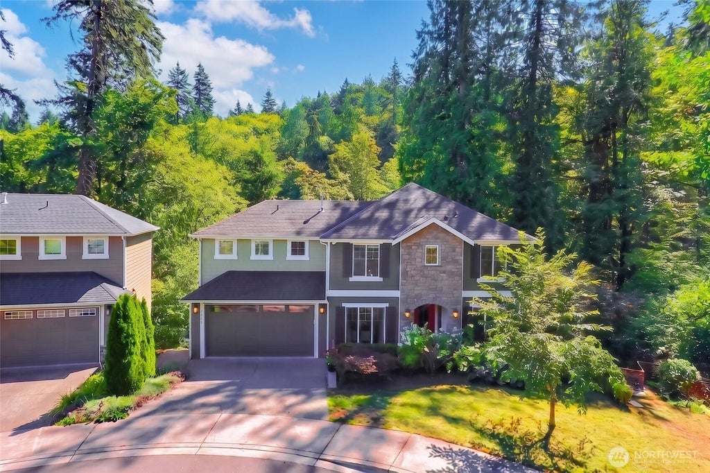 Photo of 16426 85TH Place NE, Kenmore, WA 98028 (MLS # 2568726)