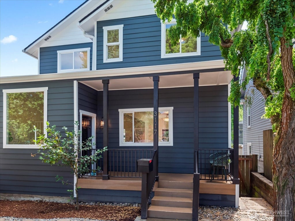 Photo of 3117 E Yesler Way, Seattle, WA 98122 (MLS # 2581756)