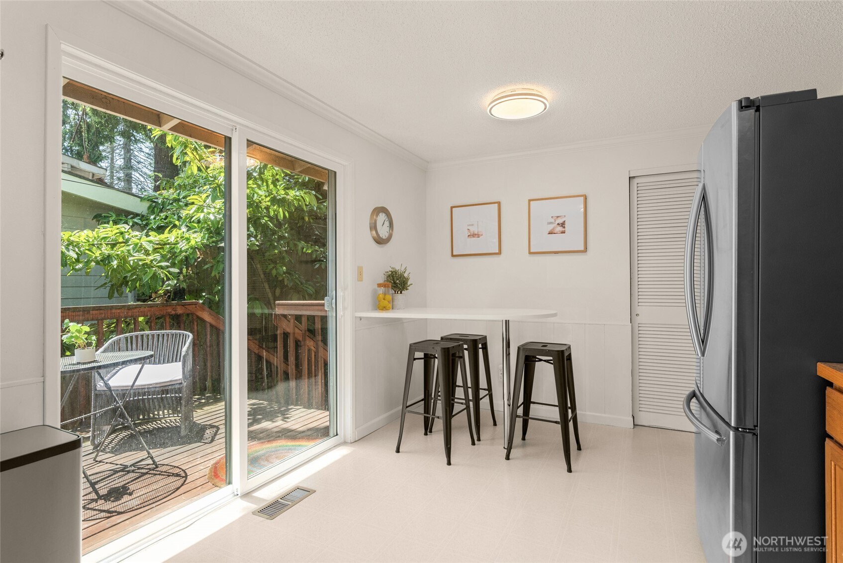 Bellevue, Washington 98008, United States, 6 Bedrooms Bedrooms, ,3 BathroomsBathrooms,Residential,Active,149796