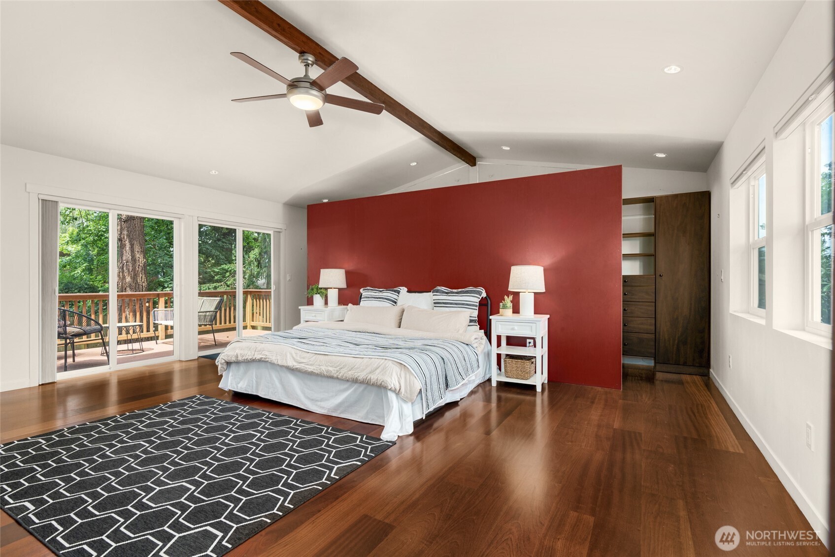 Bellevue, Washington 98008, United States, 6 Bedrooms Bedrooms, ,3 BathroomsBathrooms,Residential,Active,149796