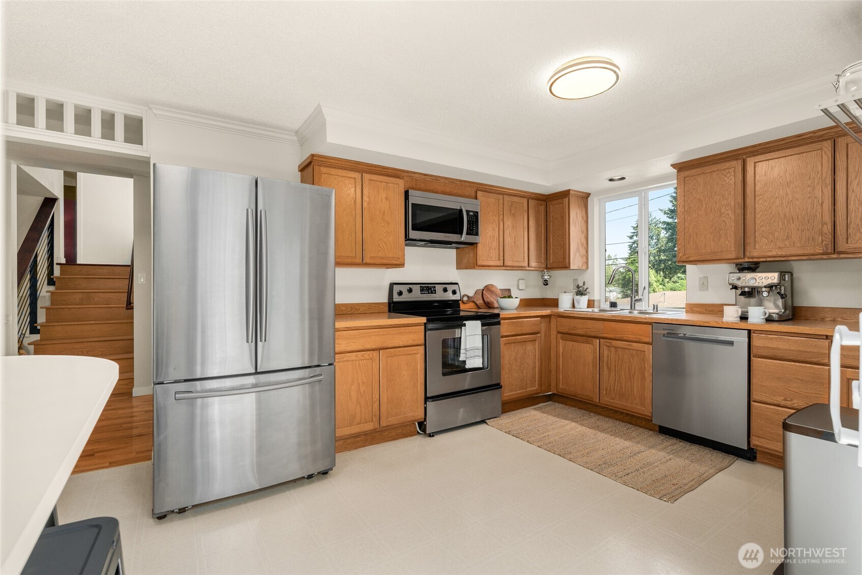 Bellevue, Washington 98008, United States, 6 Bedrooms Bedrooms, ,3 BathroomsBathrooms,Residential,Active,149796