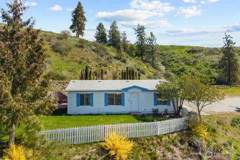 Photo of 55 Swanson Gulch Road, Manson, WA 98831 (MLS # 2465829)
