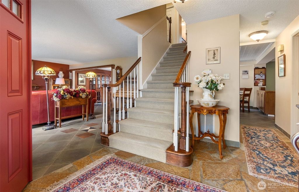 Photo of 711 Purkey Avenue, Aberdeen, WA 98520 (MLS # 2469319)