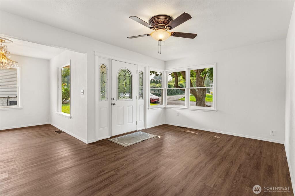 Photo of 615 S 21st Avenue, Yakima, WA 98908 (MLS # 2569540)