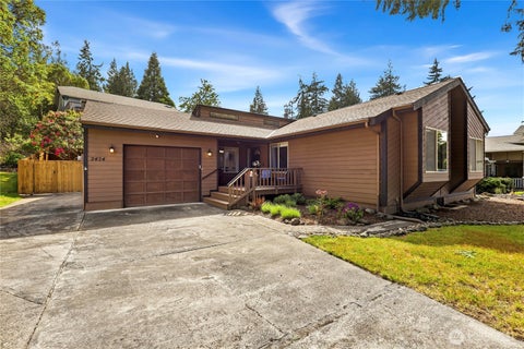 Photo of 2424 W 12th Street, Port Angeles, WA 98363 (MLS # 2539577)