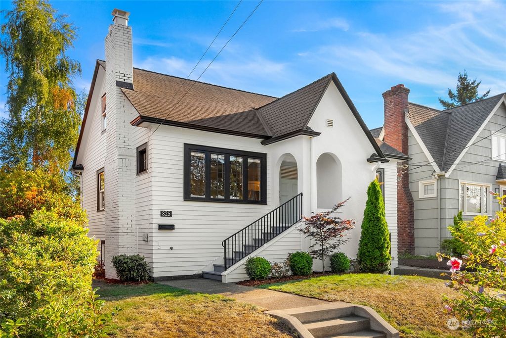 Photo of 825 NW 58th Street, Seattle, WA 98107 (MLS # 2279800)