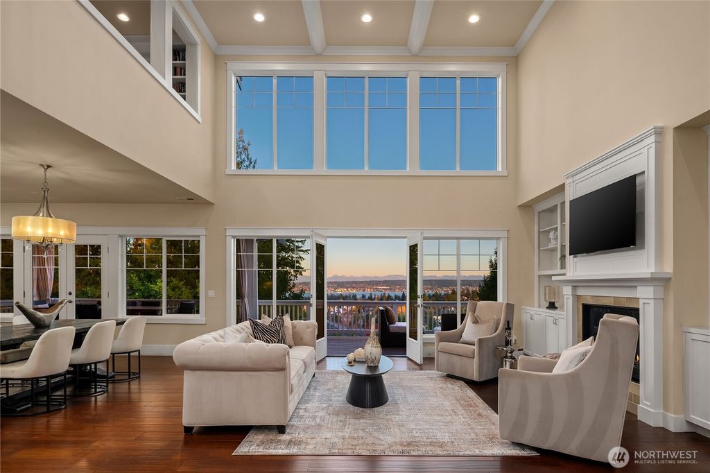 Photo of 6016 Princeton Avenue NE, Seattle, WA 98115 (MLS # 2483395)