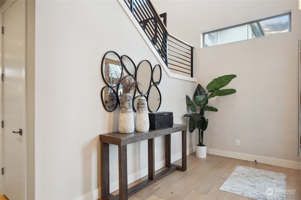 Photo of 12517 NE 90th Lane, Kirkland, WA 98033 (MLS # 2325192)