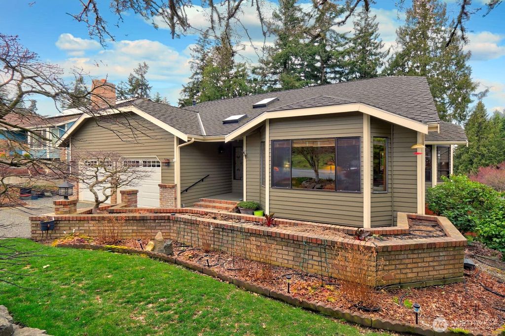 Photo of 16618 71st Place W, Lynnwood, WA 98037 (MLS # 2342134)