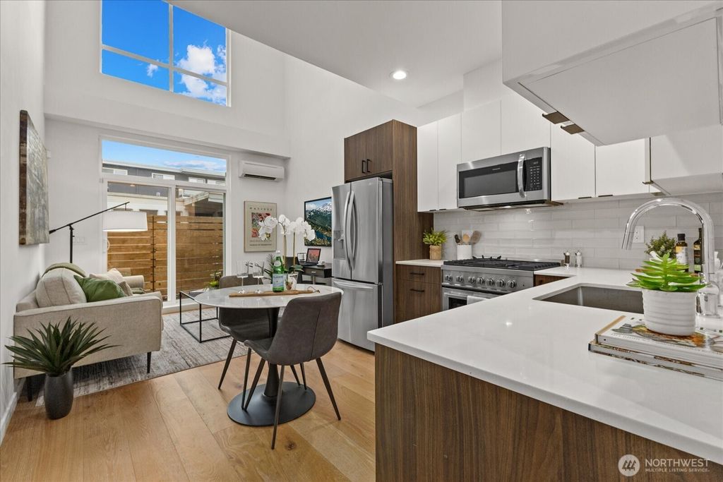 Photo of 5439 California Avenue SW #H, Seattle, WA 98136 (MLS # 2431140)