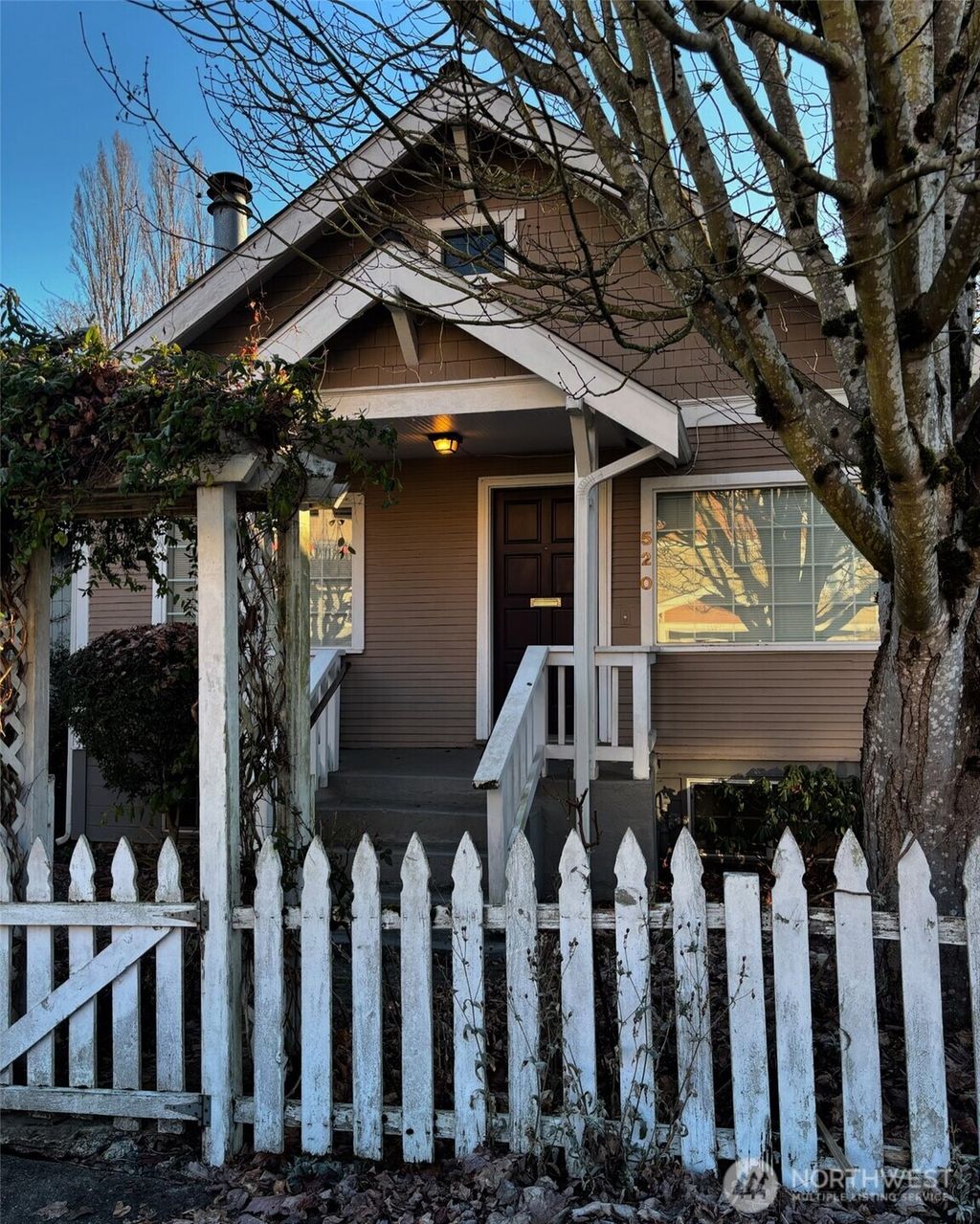 Photo of 520 30th Avenue E, Seattle, WA 98112 (MLS # 2357303)
