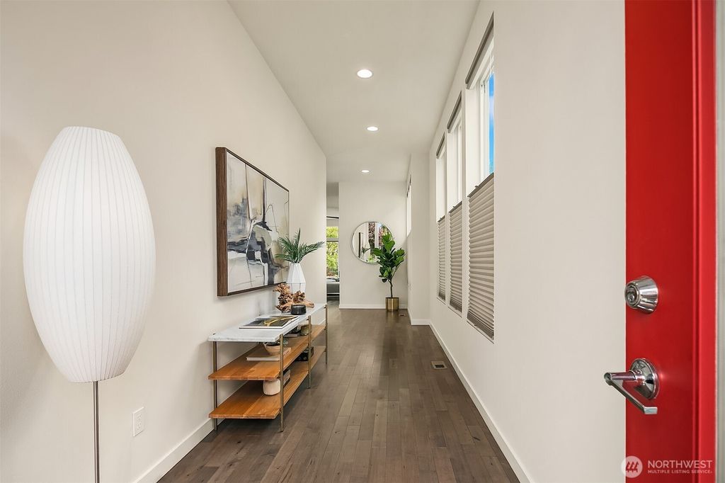Photo of 310 19th Avenue, Seattle, WA 98112 (MLS # 2367937)