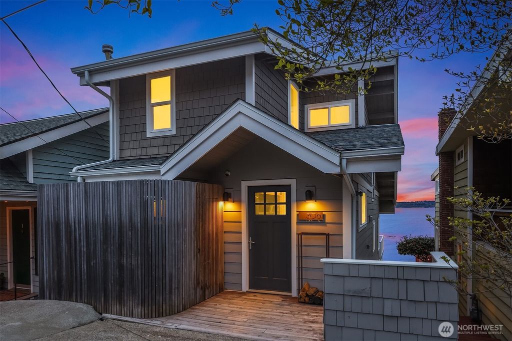 Photo of 306 SW 292nd Street, Federal Way, WA 98023 (MLS # 2504293)