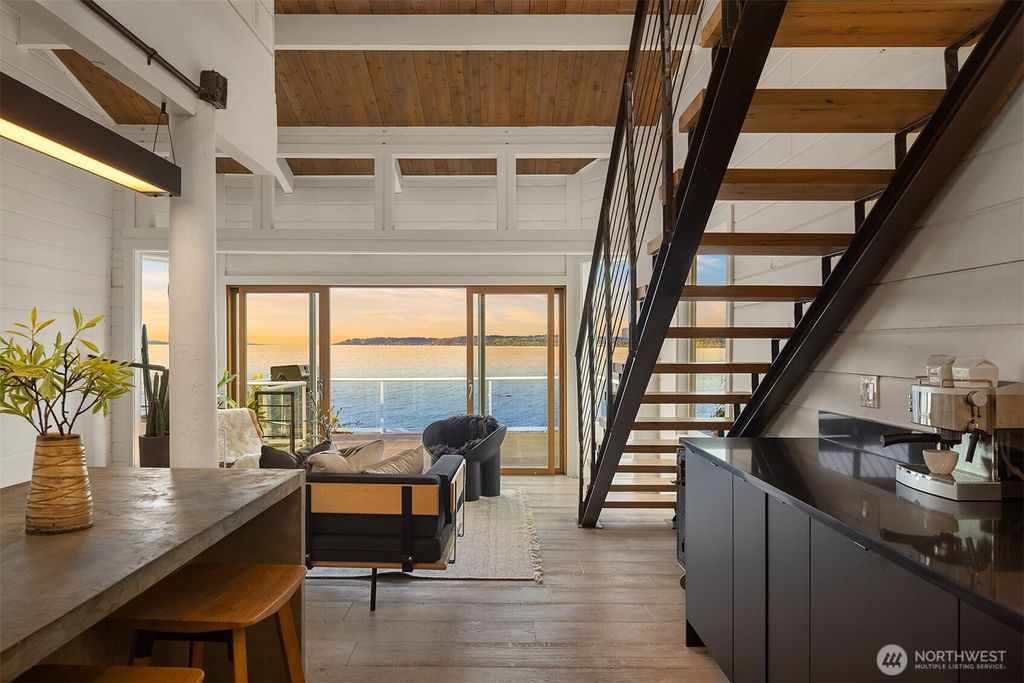 Photo of 306 SW 292nd Street, Federal Way, WA 98023 (MLS # 2504293)