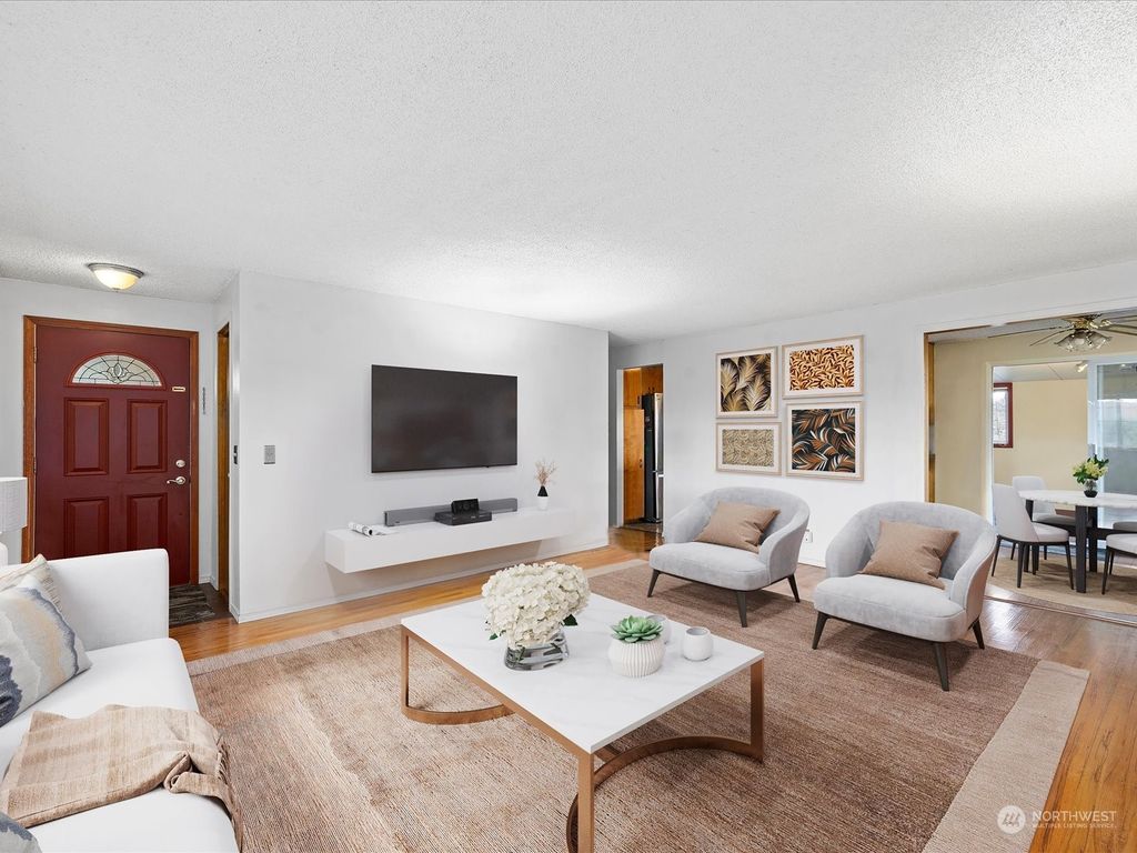 Photo of 5247 21st Avenue SW, Seattle, WA 98106 (MLS # 2198674)