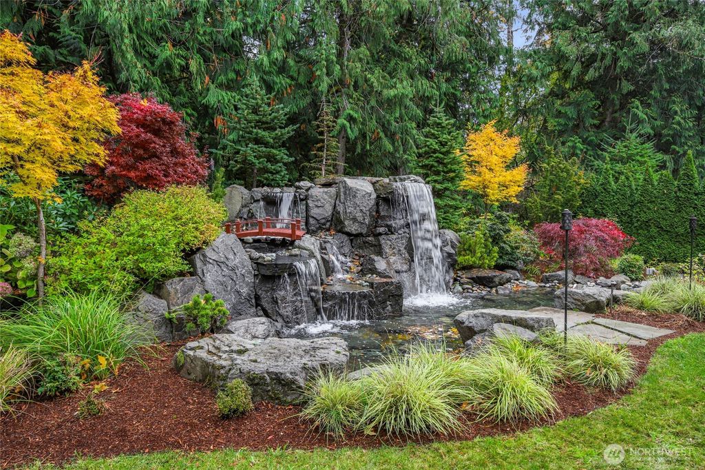Photo of 3037 NE Harrison Drive, Issaquah, WA 98029 (MLS # 2507838)
