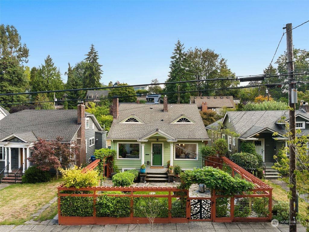 Photo of 1930 Boyer Avenue E, Seattle, WA 98112 (MLS # 2282989)