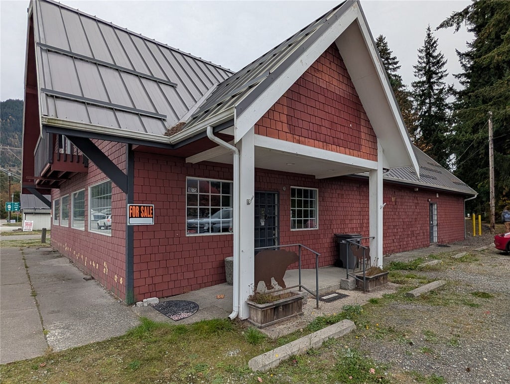 Photo of 1075 Seeman Street, Darrington, WA 98241 (MLS # 2595234)