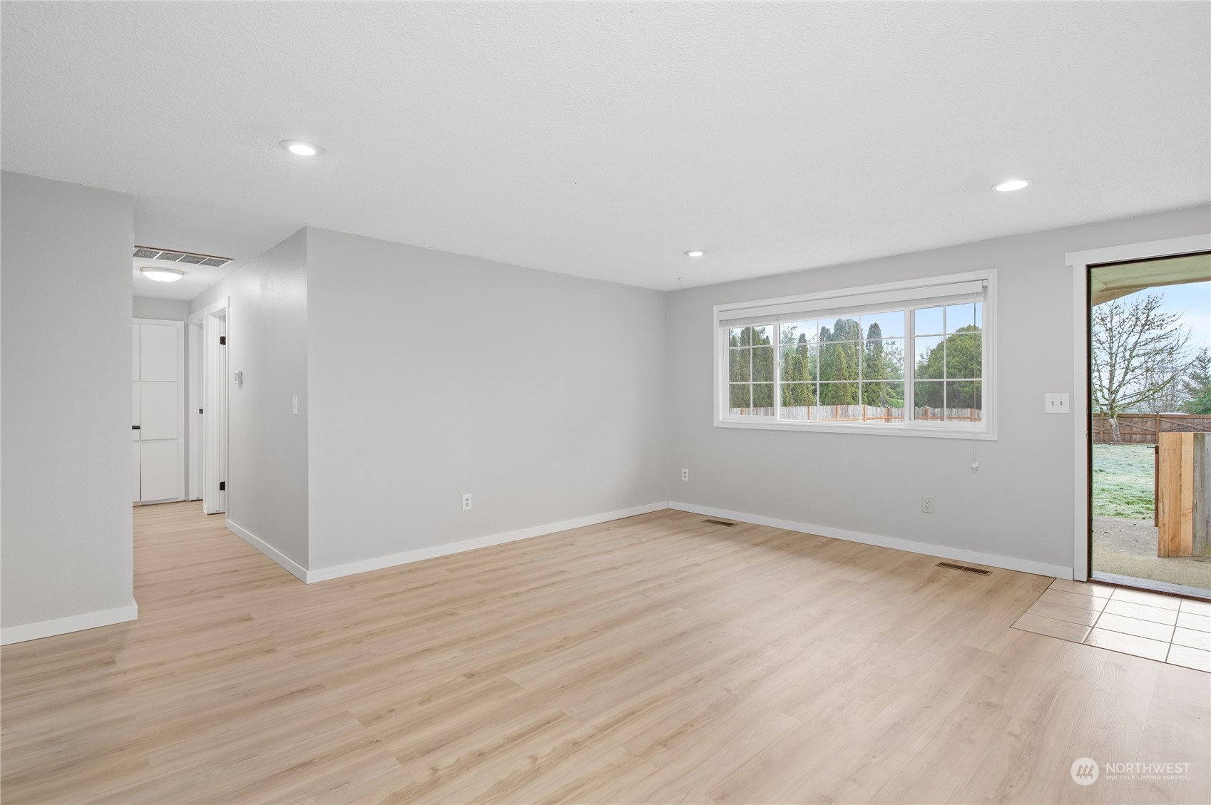 921 Val Vista Drive