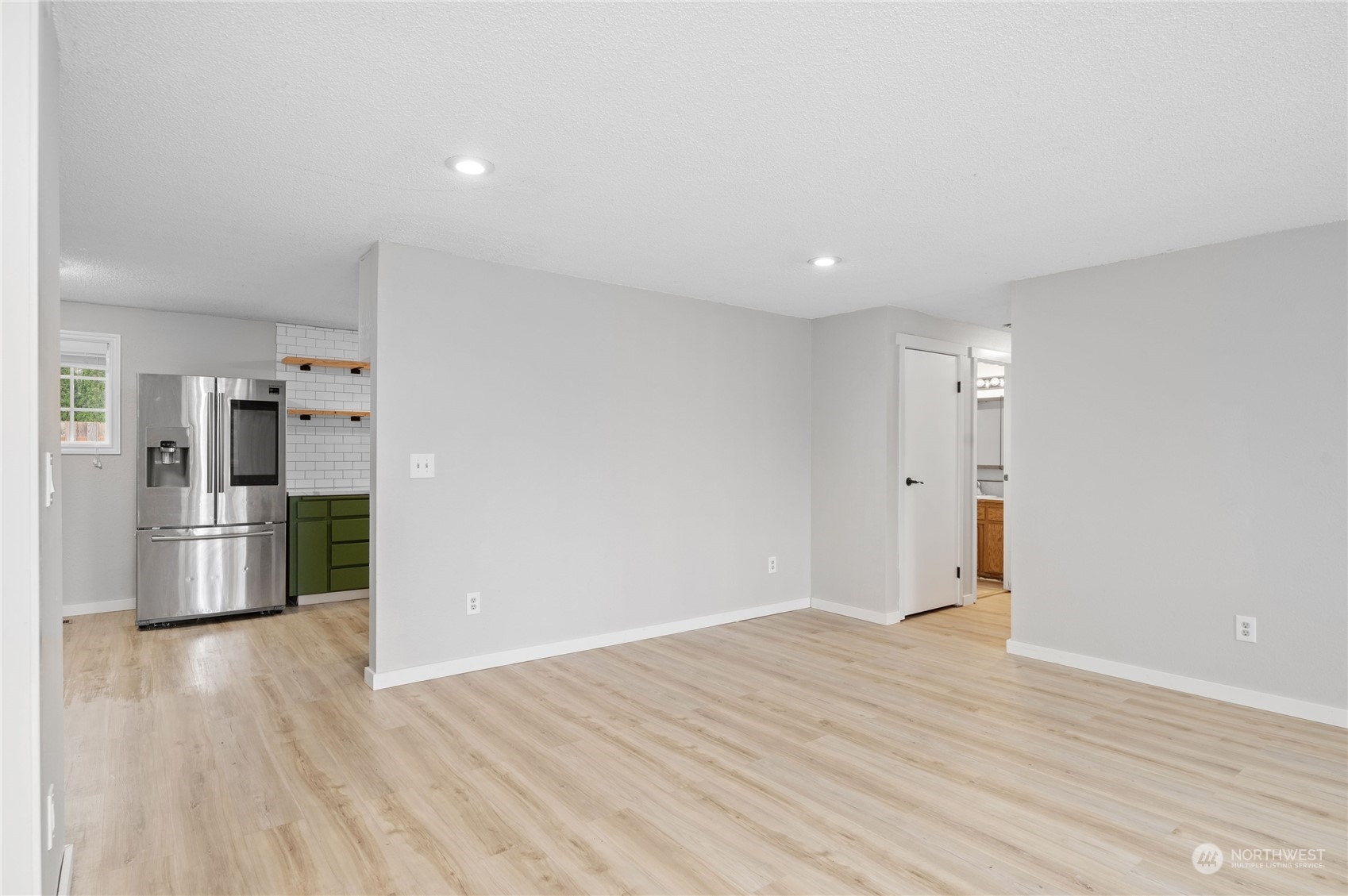 921 Val Vista Drive