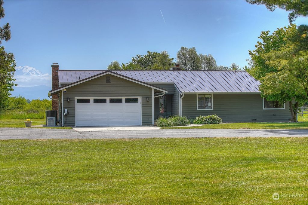 Photo of 39002 180th Avenue SE, Auburn, WA 98092 (MLS # 2128495)