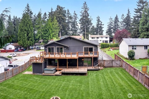 Photo of 4815 West Tapps Dr East Dr, Lake Tapps, WA 98391 (MLS # 2515074)