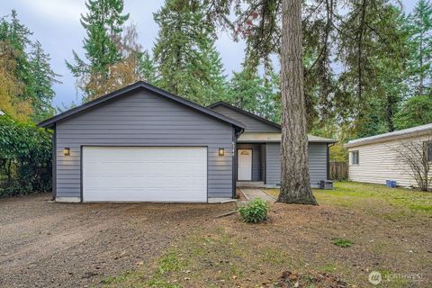 6348 Lake Avenue SW Lakewood WA 98499