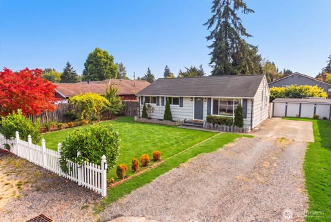 Photo of 710 107th Place SW, Everett, WA 98204 (MLS # 2582787)