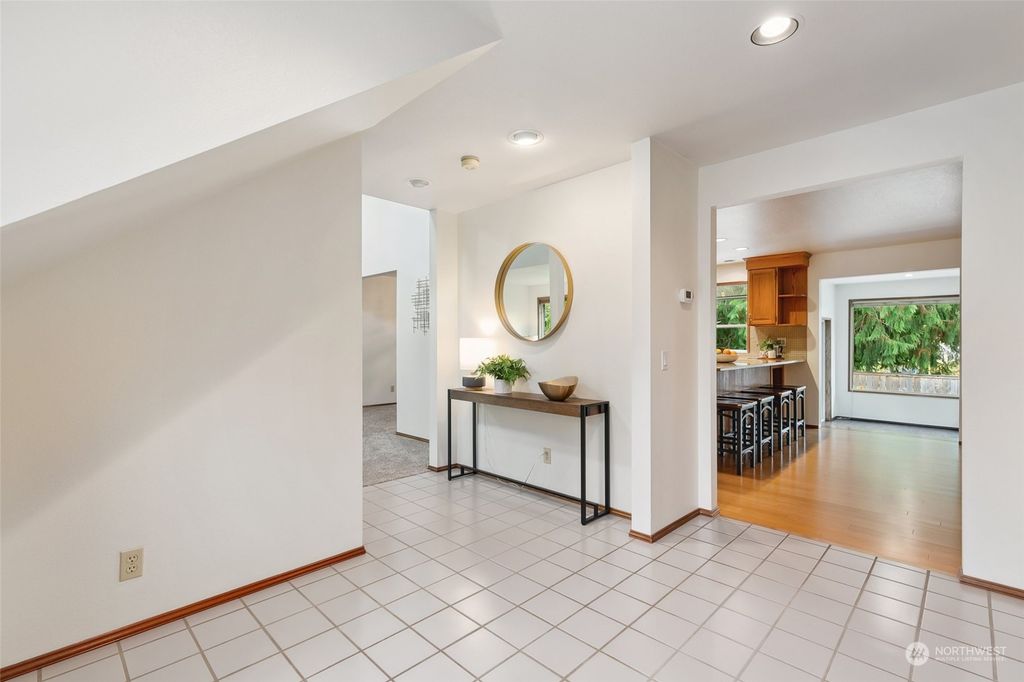 Photo of 11536 Meridian Avenue N #A, Seattle, WA 98133 (MLS # 2306814)