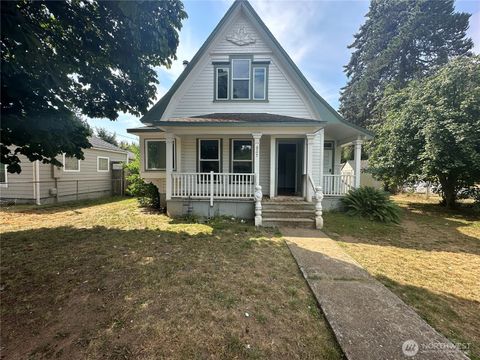 Photo of 827 W Cota Street, Shelton, WA 98584 (MLS # 2440878)